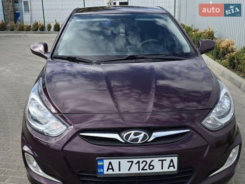 Hyundai Accent 2012