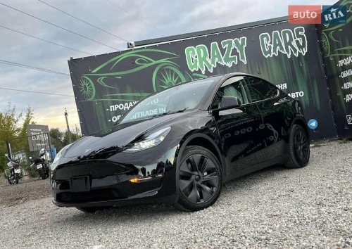 Tesla Model Y 2025