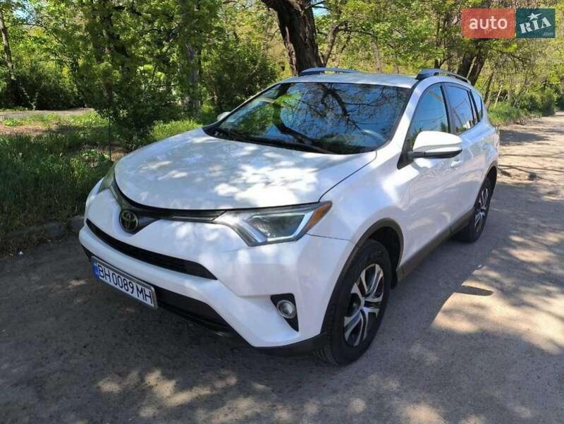 Toyota RAV4 2017
