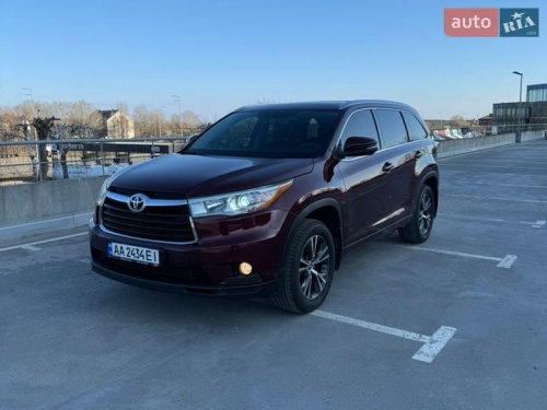 Toyota Highlander 2016