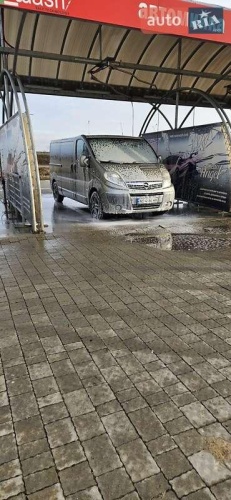 Opel Vivaro 2011