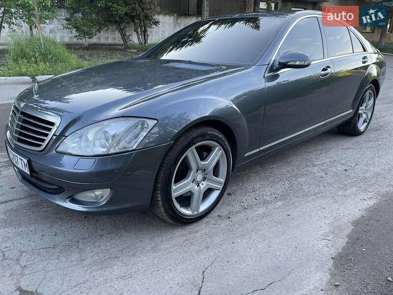 Mercedes-Benz S-Class 2007