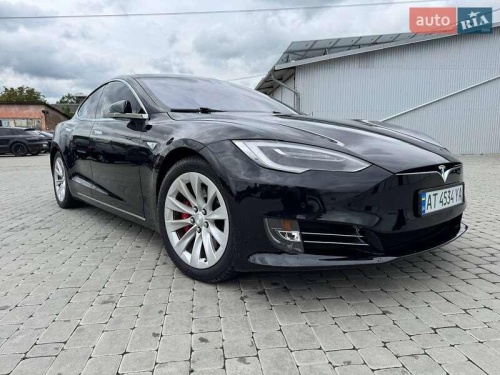 Tesla Model S 2016