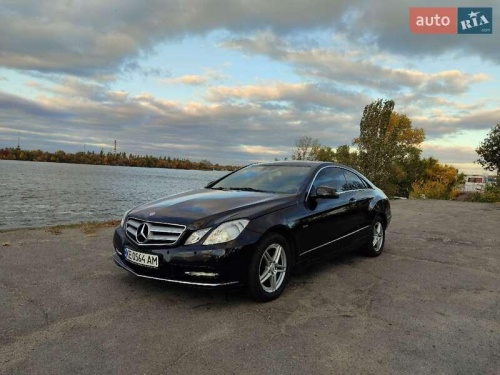 Mercedes-Benz E-Class 2011