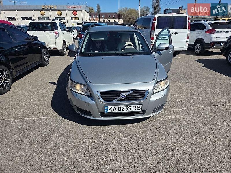 Volvo V50 2009