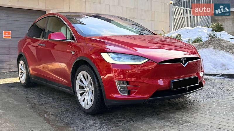 Tesla Model X 2018