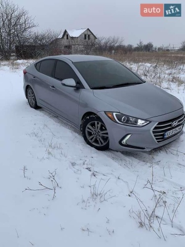 Hyundai Elantra 2016