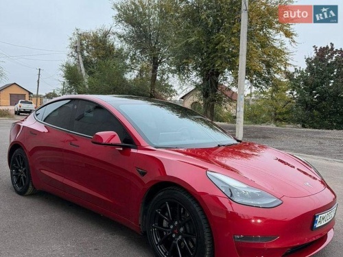 Tesla Model 3 2021