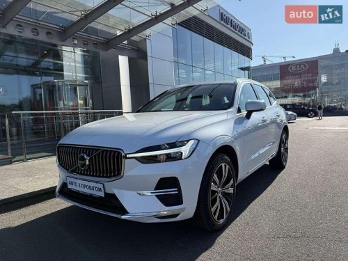 Volvo XC60 2022