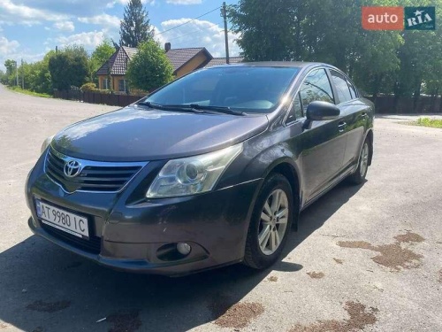 Toyota Avensis 2011