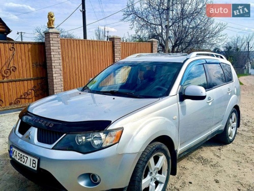 Mitsubishi Outlander XL 2008