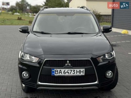 Mitsubishi Outlander 2012