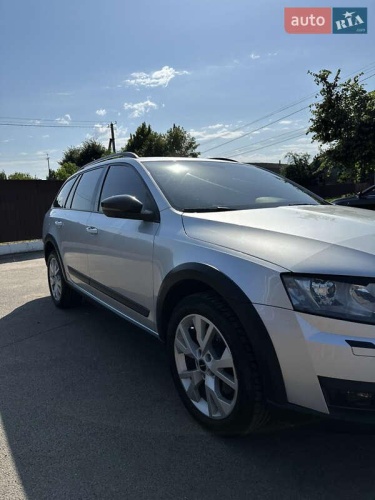 Skoda Octavia Scout 2015
