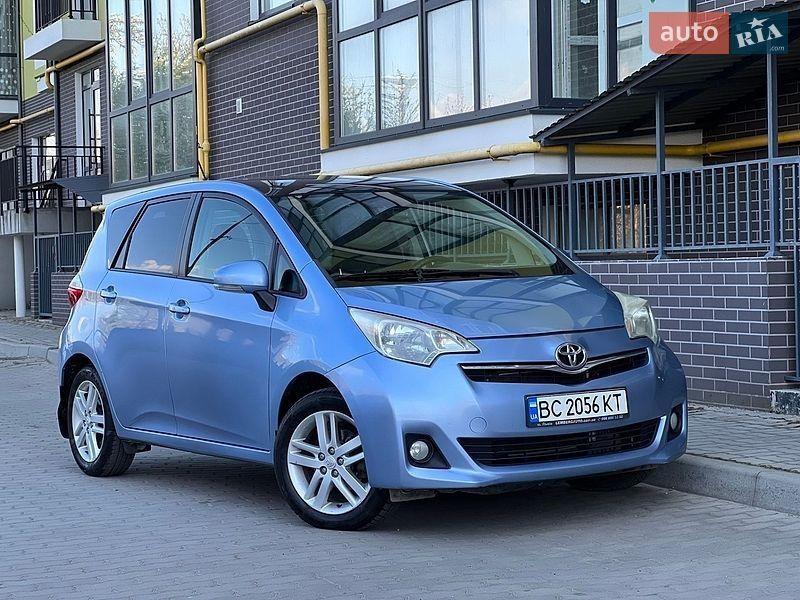 Toyota Verso 2011