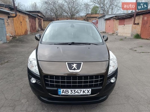 Peugeot 3008 2011
