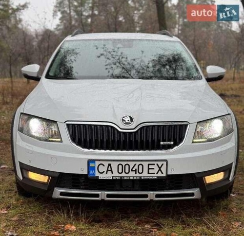 Skoda Octavia Scout 2015