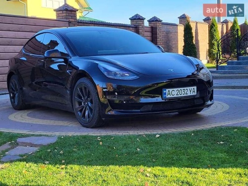 Tesla Model 3 2021