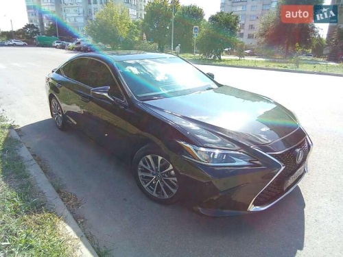 Lexus ES 2021