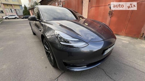 Tesla Model 3 2020