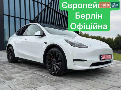 Tesla Model Y 2023