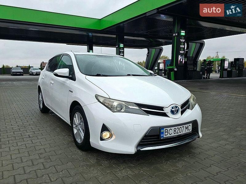 Toyota Auris 2013