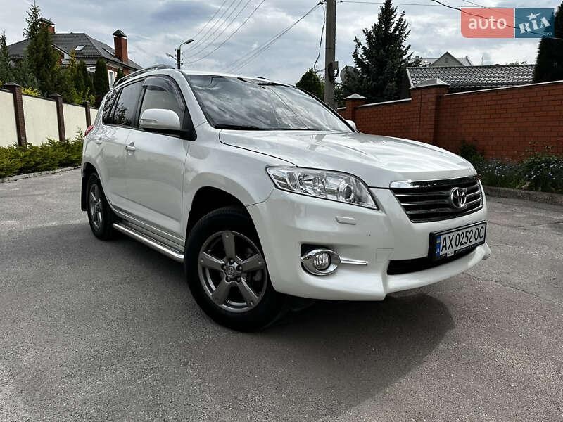 Toyota RAV4 2012