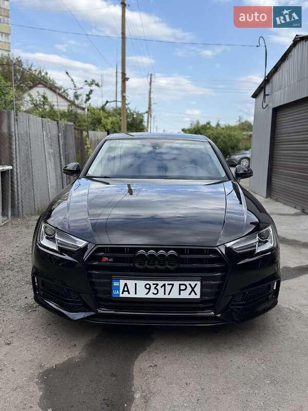 Audi A4 2019