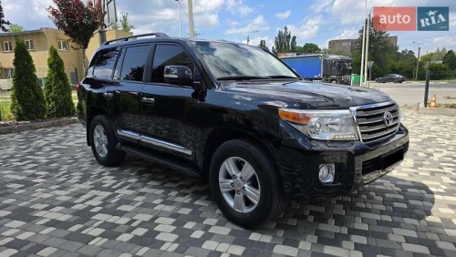 Toyota Land Cruiser 2013