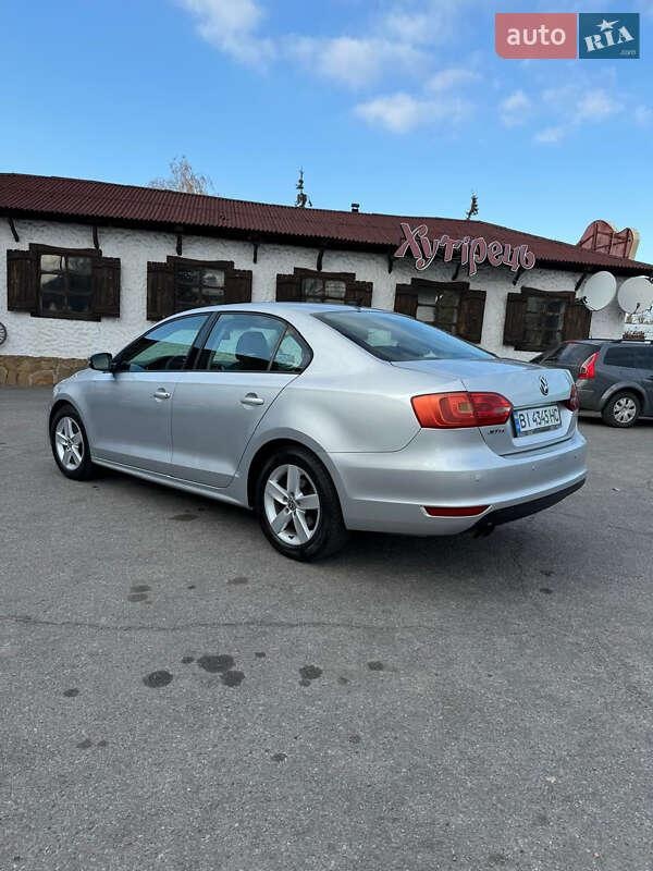 Volkswagen Jetta 2011