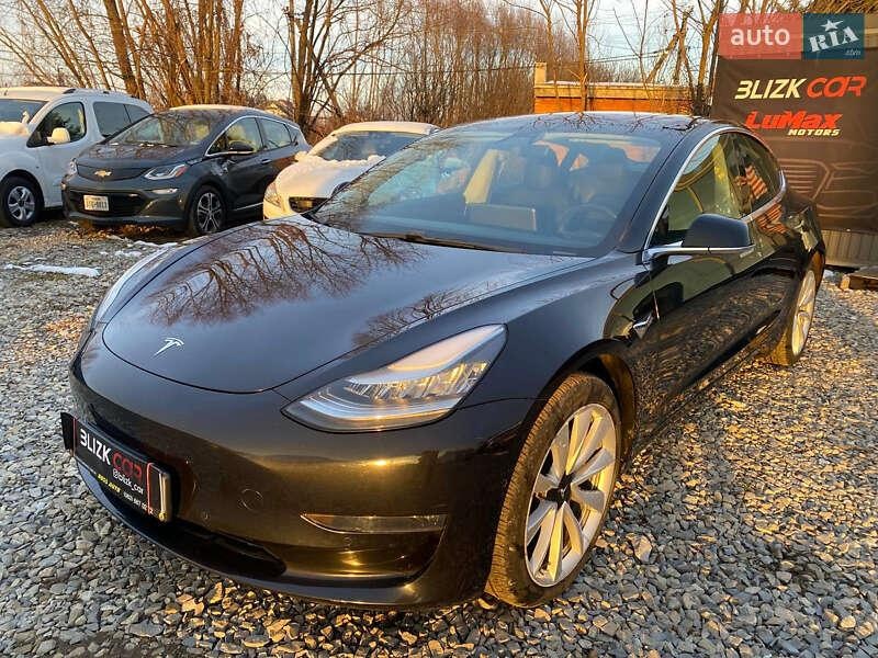 Tesla Model 3 2018