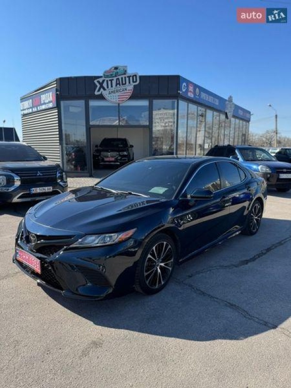 Toyota Camry 2018