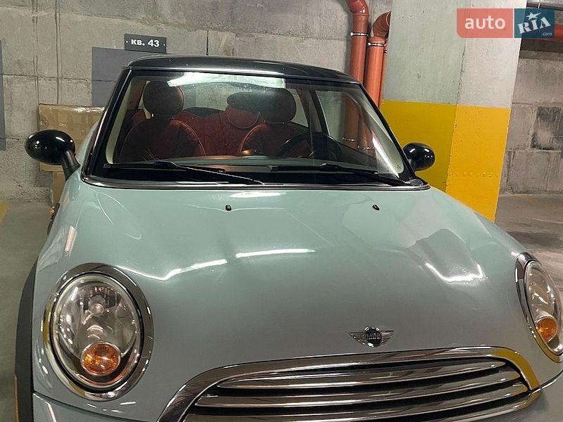 MINI Cooper 2011