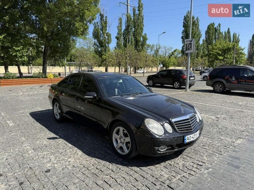 Mercedes-Benz E-Class 2009