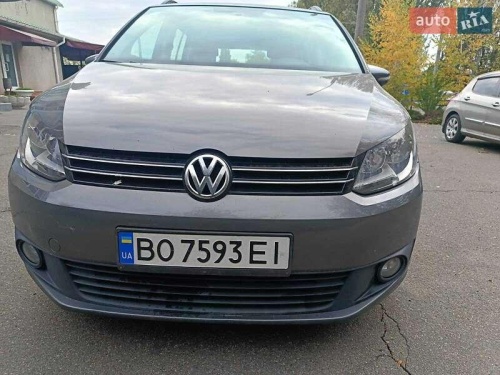 Volkswagen Touran 2015