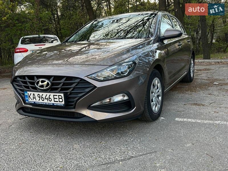 Hyundai i30 2021