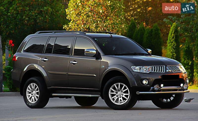 Mitsubishi Pajero 2013