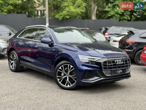 Audi Q8 2021