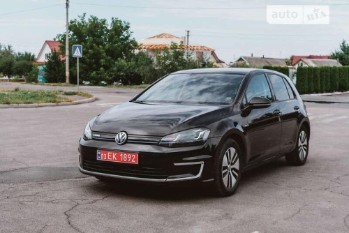 Volkswagen e-Golf 2015