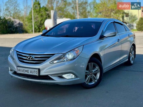 Hyundai Sonata 2013