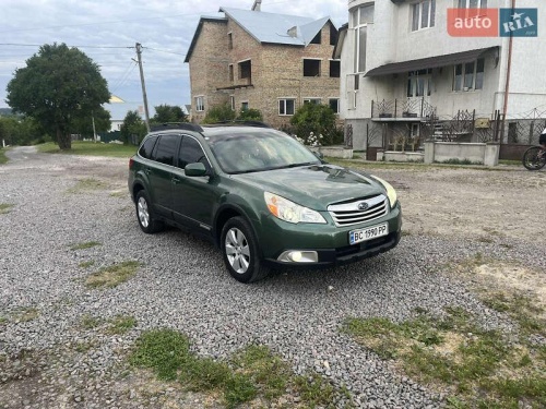 Subaru Outback 2011
