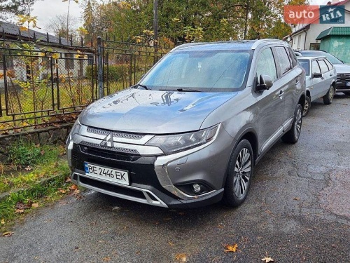 Mitsubishi Outlander 2020