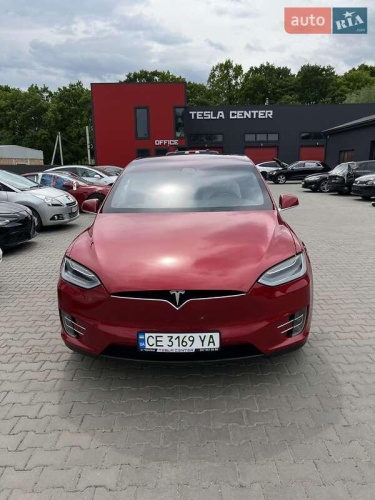 Tesla Model X 2020