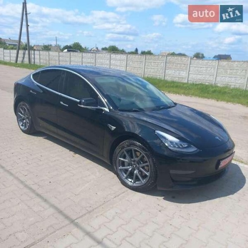 Tesla Model 3 2019