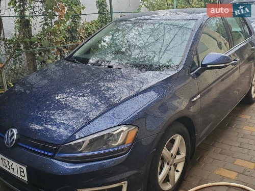 Volkswagen e-Golf 2016