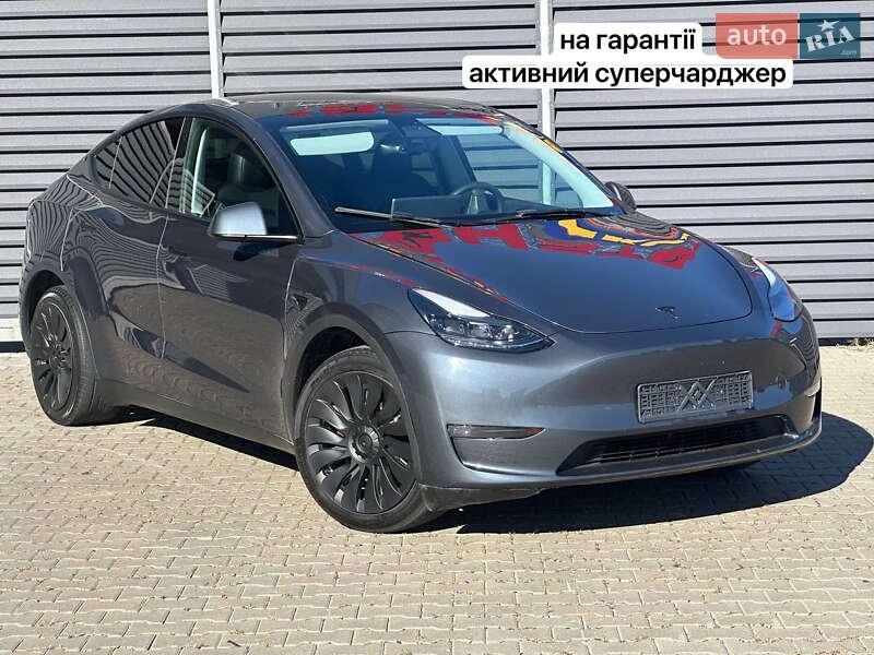 Tesla Model Y 2023