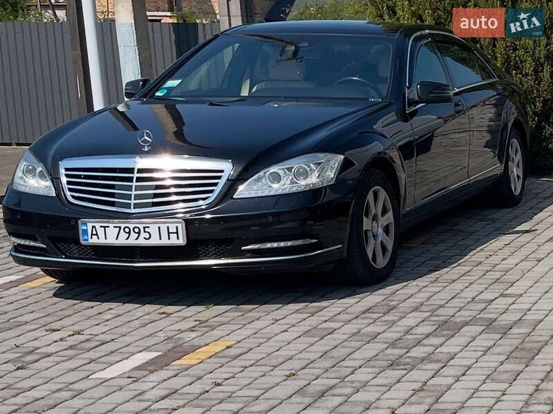 Mercedes-Benz S-Class 2013