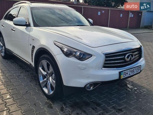 Infiniti QX70 2013