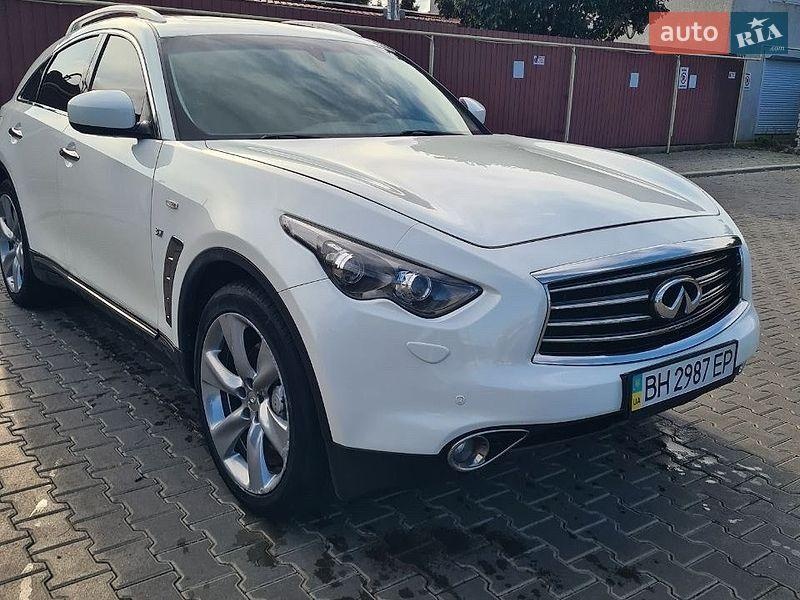 Infiniti QX70 2013