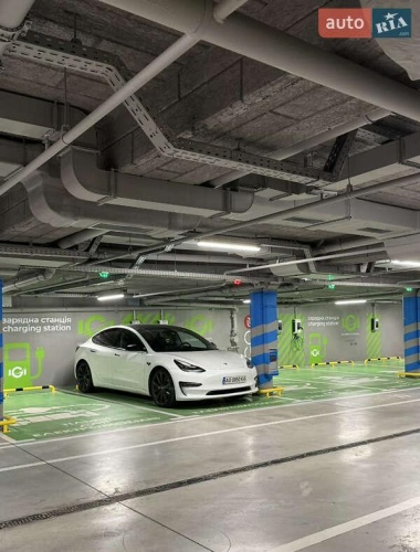 Tesla Model 3 2020