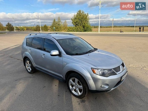Mitsubishi Outlander XL 2009
